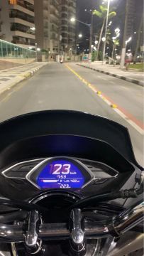 Honda PCX Sport 2021 - impecável !!!!