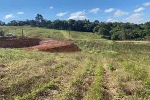 Lotes de 500m² em Cotia  Condomínio Fechado com Lago de Pesca