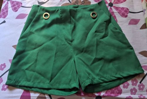 Shorts feminino verde