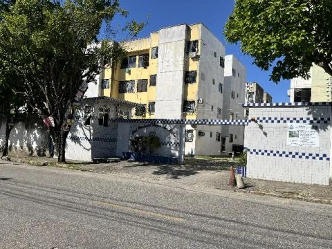 Apartamento para aluguel tem 77 metros quadrados com 2 quartos em Padre Andrade - Fortalez
