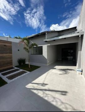 Casa a venda no bairro Jardim Simus