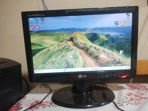 Monitor flatron w1643c
