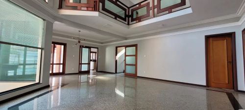 Casa com 5 dormitórios para Locação no Esplanada do Sol
