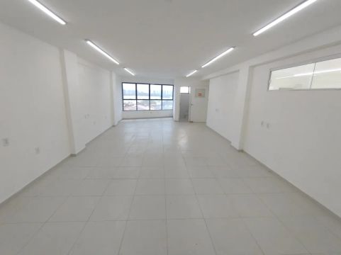 SALA CORPORATIVA - ESTILO EDIFÍCIO COMERCIAL