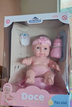 BRINQUEDO BONECA DOCE CARINHO - FAZ XIXI