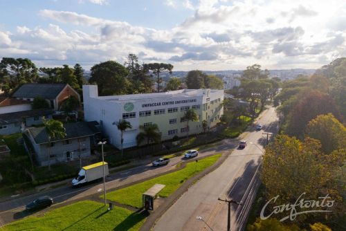 Prédio Comercial Bacacheri - Av. Monteiro Tourinho