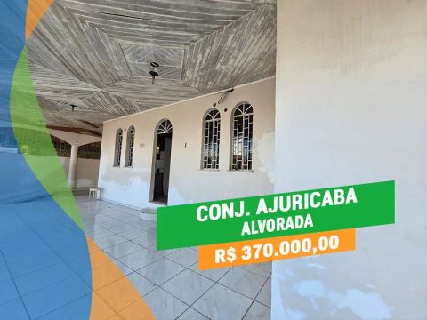 Casa no Conjunto Ajuricaba 3 suítes c/ modulados Alvorada