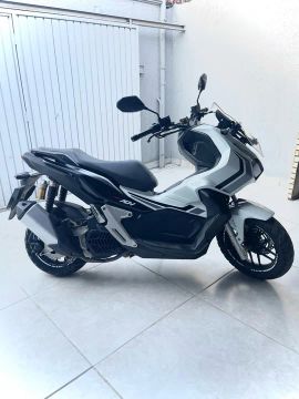 Vendo adv 150 2022