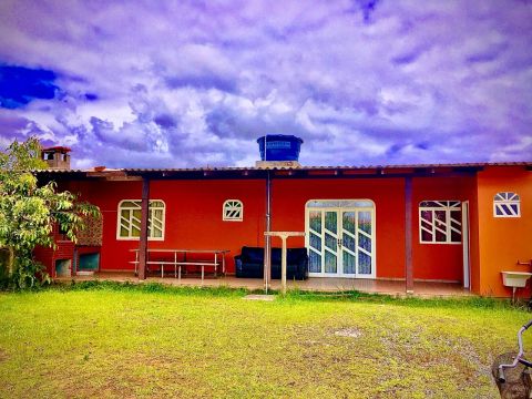 Casa para finais de semana, feriados e temporada.