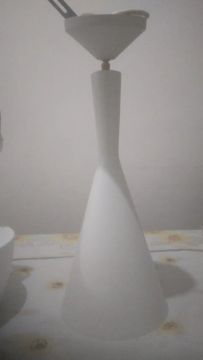 Luminária de teto moderna em formato de cone