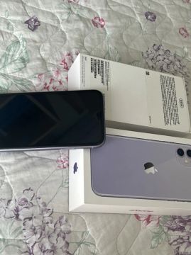 Vendo iPhone 11 64 GB, valor 1000 mil reais 