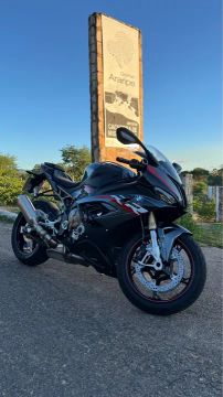 BMW S 1000 RR - Esportiva de Alta Performance