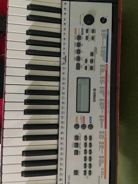 Teclado Yamaha YPT-260