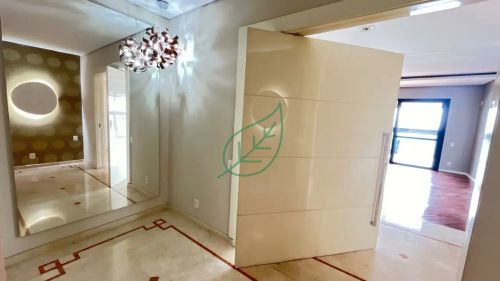 EXCELENTE apartamento com 400m2, 4 suítes, 5 vagas com segurança 24 horas no Villagio do P