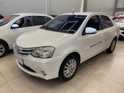 FEIRÃO SHOWROOM ! TOYOTA /ETIOS SEDAN 1.5 XLS 2015 IMPECÁVEL COM ENTRADA NA PROMISSÓRIA 
