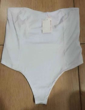 Body branco tomara que caia, Tam GG