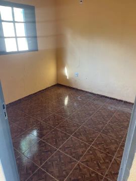 Alugo casa no cpa2 com 2 quartos
