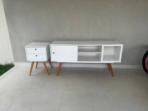 Vendo rack e mesinha de canto 