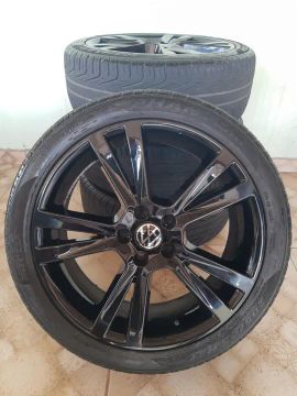 Jogo rodas aro 17 Black piano 5 furos VW polo Fox golf