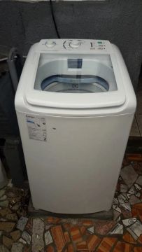 Máquina de Lavar Electrolux 8kg - Funcionando Perfeitamente!