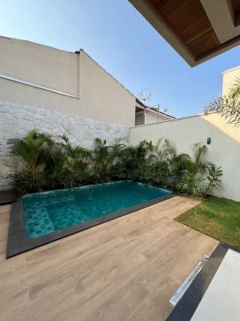 CASA ALTO PADRAO NO SETOR GOIANIA 2