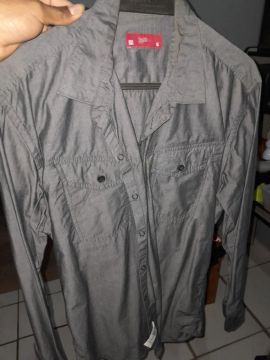camisas seminovas usada