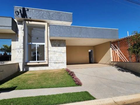 Casa com 3 dormitórios à venda, 160 m² por R$ 1.095.000,00 - Residencial Jardim do Jatobá 