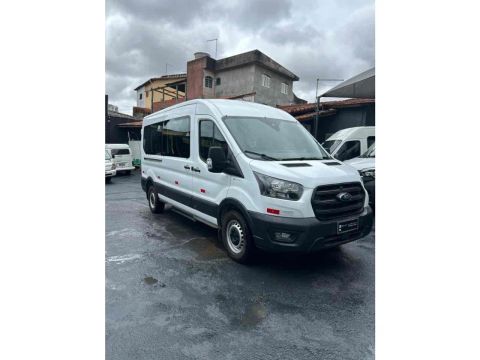 Ford Transit 2024 2.0 ecoblue diesel minibus 14+1 410l automático