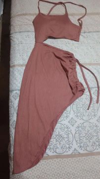 vestido marrom básico