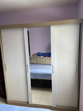 Guarda-Roupa de 3 Portas com Espelho