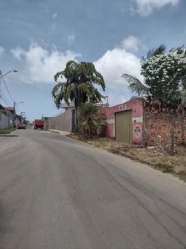 Lote no Vinhais 15x30 r$250.000