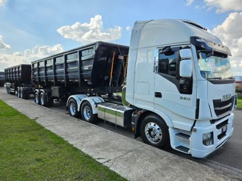 Iveco Hiway 560 6x4 Bug Leve Mola Aut  ano 19 + Rodocaçamba Aiz Ano 22 35m³ Sem pneu