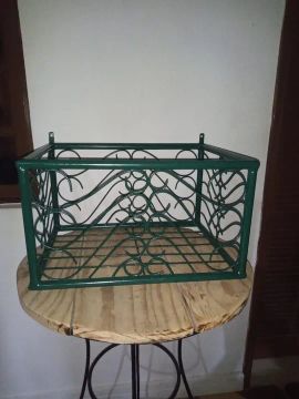 Lixeira de muro com volutas 1 unid.