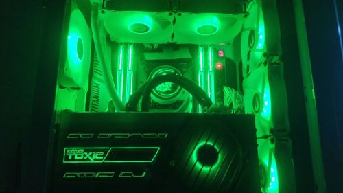 Placa de vídeo RX 6900 XT Sapphire Toxic 