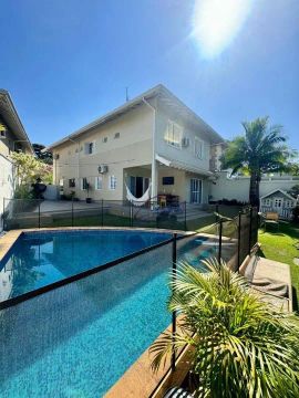 Casa com 4 quartos / suítes, 282 m² - venda ou aluguel - Condomínio Casa de Valença - Parq