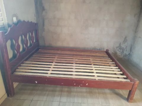 Cama de casal madeira 