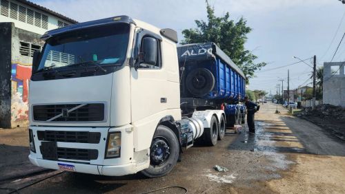 FH 380 trabalhando 