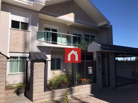 Casa com 4 dormitórios à venda, 223 m² por R$ 1.115.000,00 - Distrito Industrial - Santa C