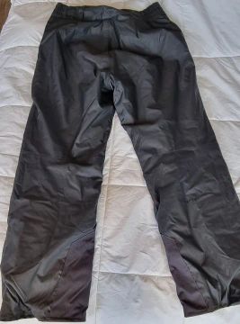Calça impermeável 