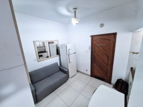 Ótimo conjugado dividido no coração de Laranjeiras. Vista livre ao Cristo Redentor, Vazio