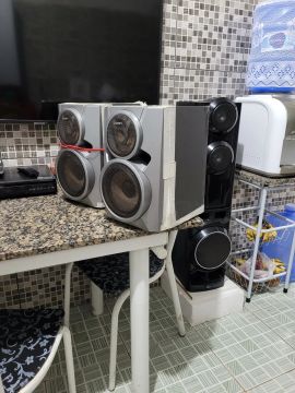 2 caixas de som