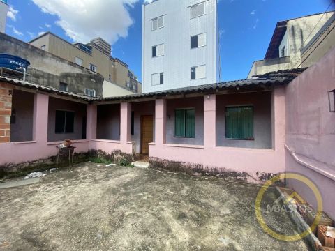 Casa Residencial em Padre Eustáquio - Belo Horizonte