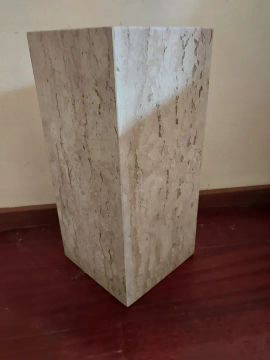 Suporte em mármore para mesa lateral - elegante e moderna
