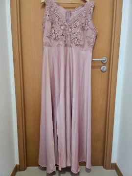 Vestido Longo de renda rosa