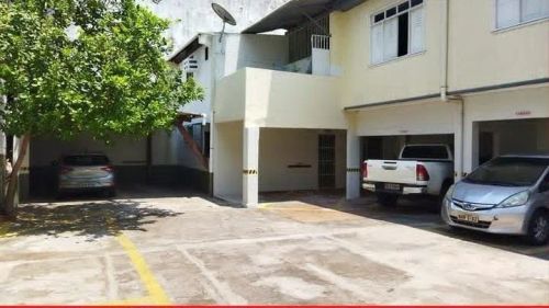 APARTAMENTO NO BOSQUE