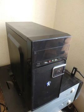 PC I3 7100 Memória 8GB HDs SSD 120GB Sata 500GB Placa de Vídeo Radeon R5 220 e Wi-Fi
