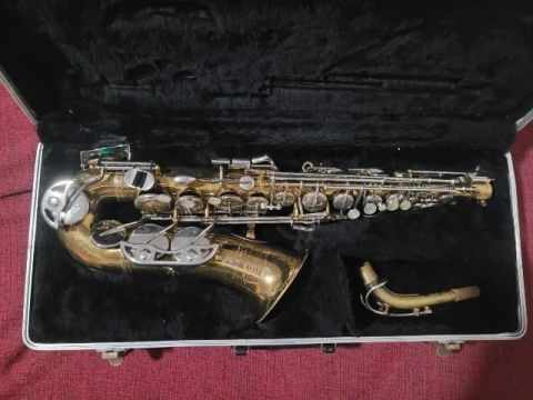 Saxofone Selmer Bundy 2