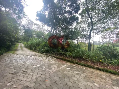 Terreno na Serra da Cantareira em condomínio fechado com 7.700m² - Mairiporã - SP