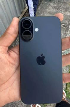 iPhone 16