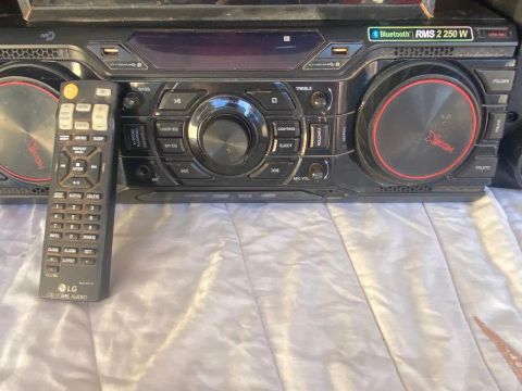 Som  LG X-BOOM Bluetooth 2x250W